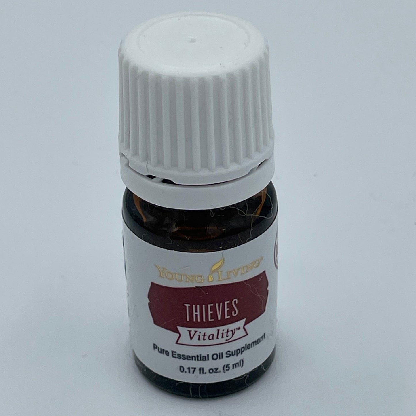 Young Living Essential Oil - Thieves